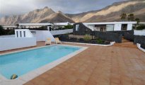 Famara photo #2