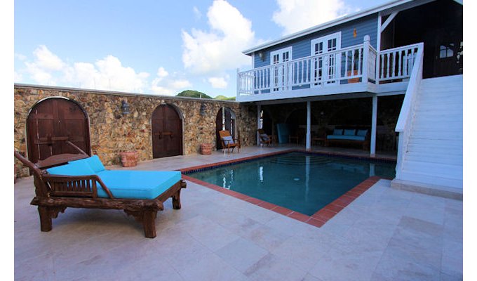 Location villa à Antigua en front de mer avec piscine ideal famille avec enfants Jolly Harbour