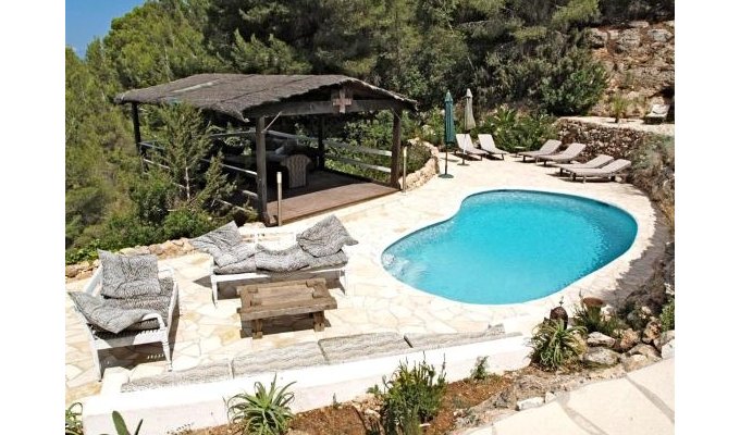 Location Villa Ibiza Piscine Privée Bord de Mer Cala d'Hort Iles Baléares Espagne