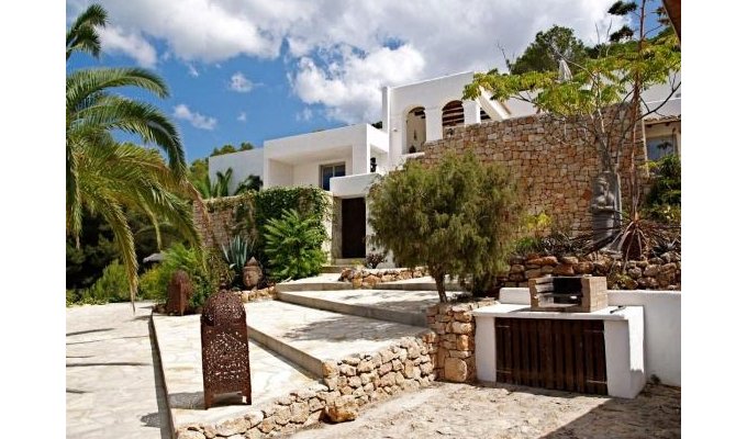 Location Villa Ibiza Piscine Privée Bord de Mer Cala d'Hort Iles Baléares Espagne
