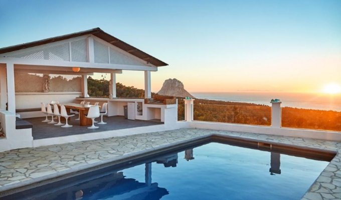 Location Villa de Luxe Ibiza Piscine Privée Pieds Dans l'Eau Cala d'Hort Iles Baléares Espagne