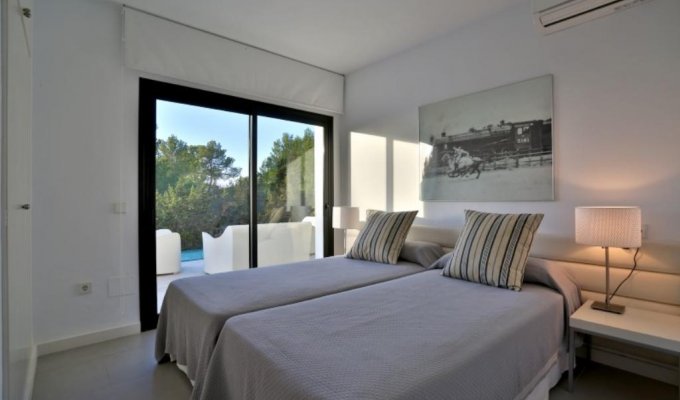 Location Villa de Luxe Ibiza Piscine Privée Bord de Mer Cala Tarida Iles Baléares Espagne