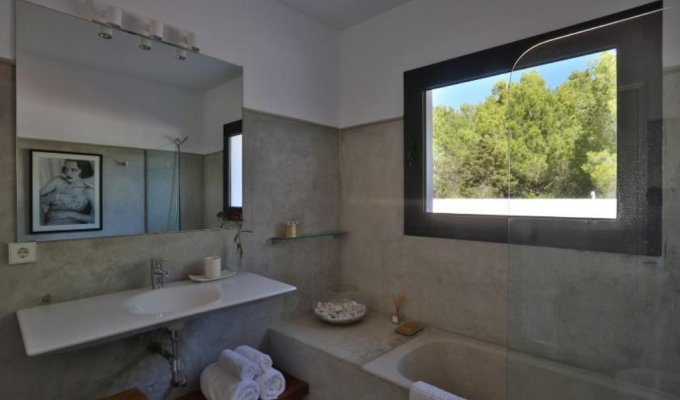Location Villa de Luxe Ibiza Piscine Privée Bord de Mer Cala Tarida Iles Baléares Espagne