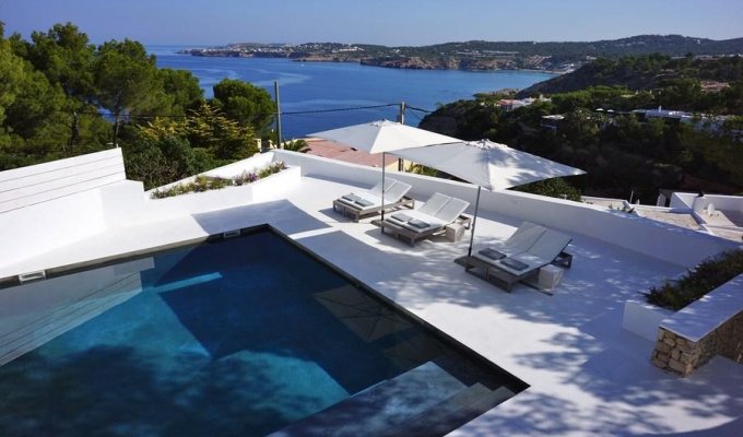 Location Villa de Luxe Ibiza Piscine Privée Pieds dans l'Eau Cala Moli Iles Baléares Espagne