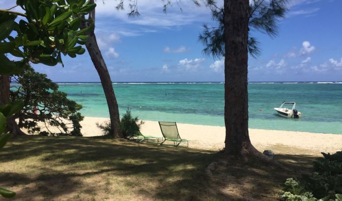 Location villa Ile Maurice pieds dans l'eau à Trou d'Eau Douce 500m de l'île aux Cerfs