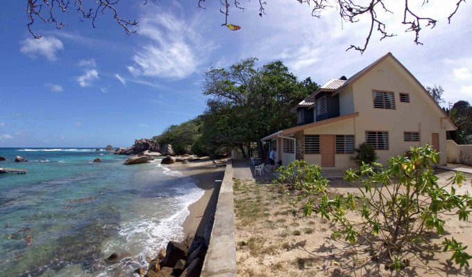 Location villa Praslin sur la plage, Seychelles