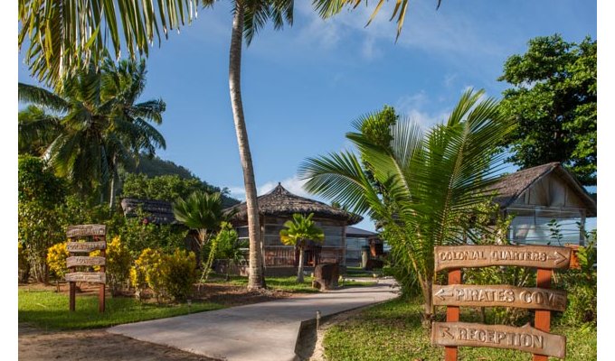 Location Bungalows sur la plage à Praslin, Seychelles