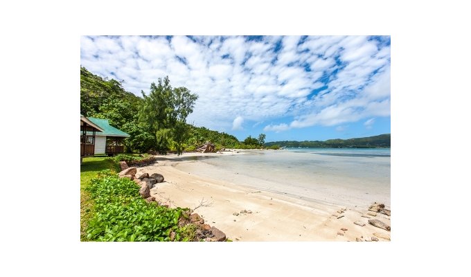 Location Bungalows sur la plage à Praslin, Seychelles