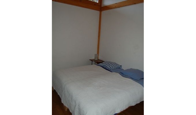 chambre avec 2 lits simples