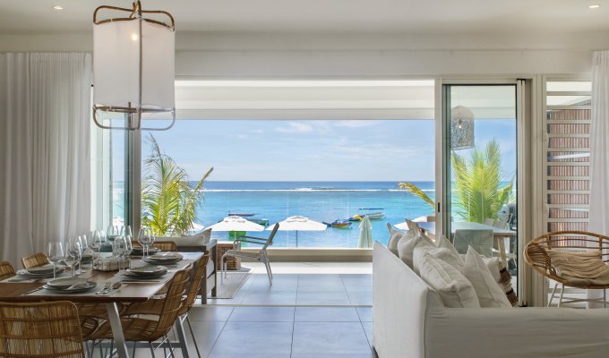 Location Villa Ile Maurice pieds dans l'eau à Pereybere près de Grand Baie