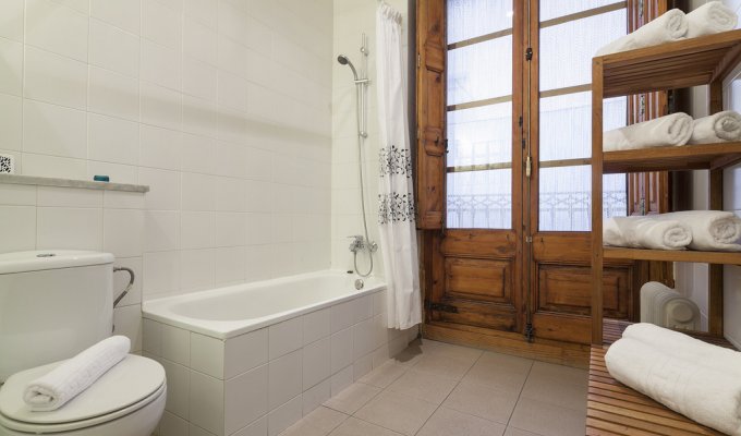 Location appartement barcelone Las Ramblas Wifi climatisation balcon