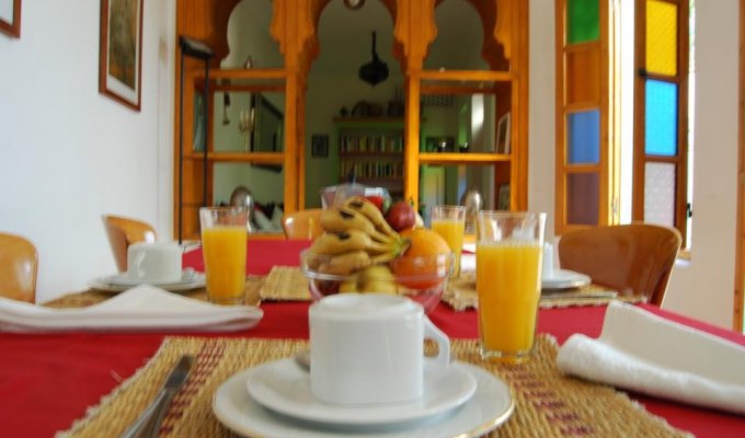Salle à manger Riad de Charme à Marrakech 