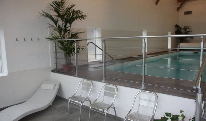 Location maison vacances avec piscine intérieure chauffée cheminée en Ardenne
