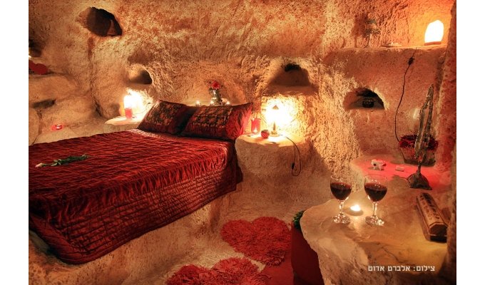 Israel Location Vacances Zimmer dans un cadre exceptionnel de grottes donnant sur le Lac de Tiberiade