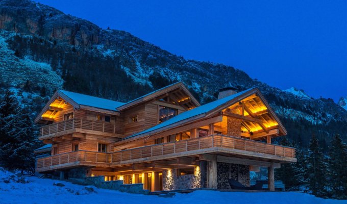 Location Chalet Luxe Serre Chevalier pied des pistes piscine interieure spa services conciergerie