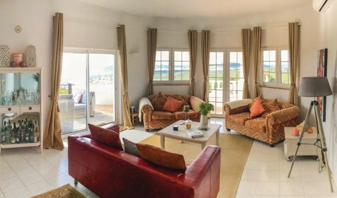 Location Villa Portugal Algarve Faro avec piscine privée et vue panoramique sur la Vallée de Goldra, Algarve