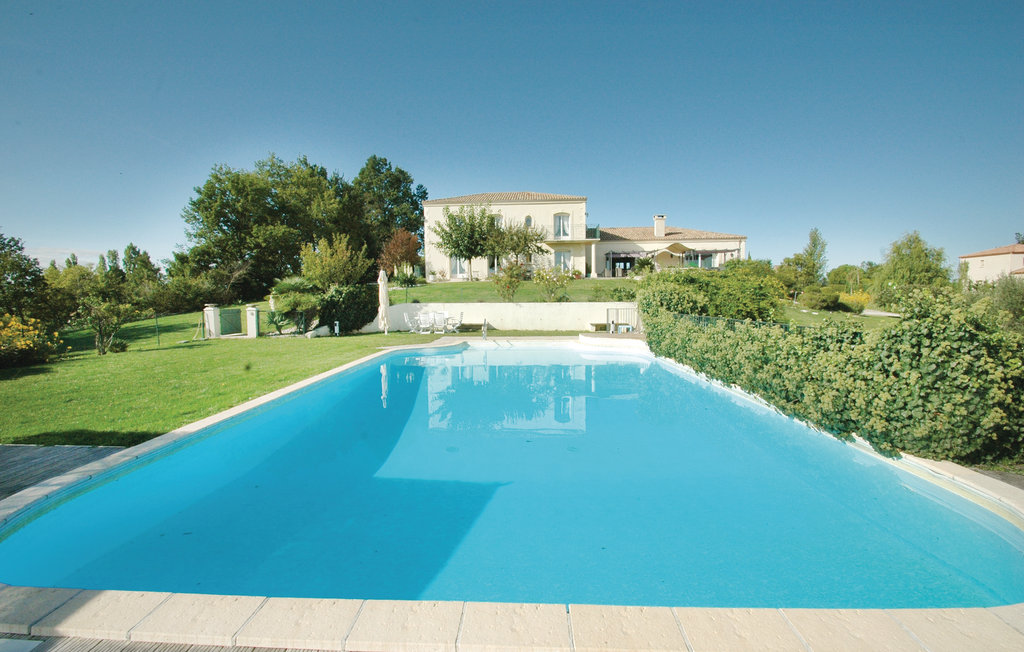 Aquitaine Lot Et Garonne Location Vacances Avec Piscine Villeneuve