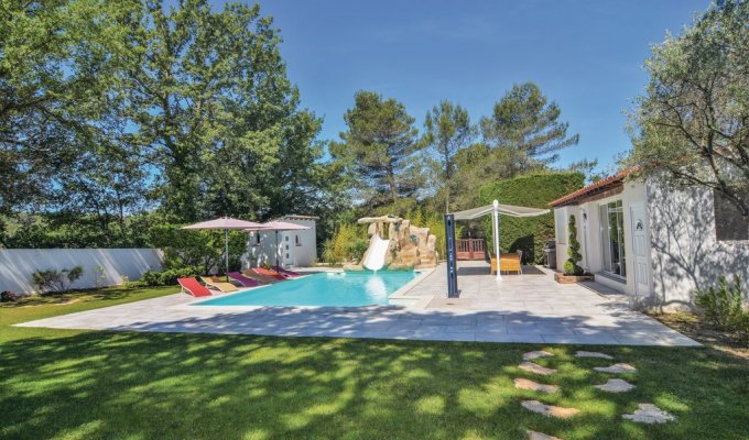 Aix en Provence location villa Provence avec piscine privee chauffee et jacuzzi