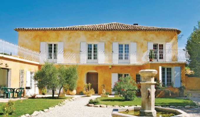 Isle sur la Sorgue location villa Provence avec piscine privee