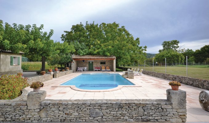 Location Maison de Vacances Luberon avec Piscine privee