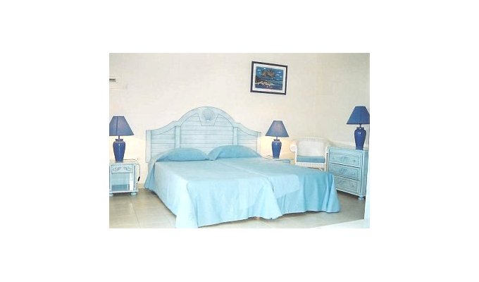 Résidence hôtelière location de bungalows ****Pscine commune face à la mer Deshaies Guadeloupe Basse Terre
