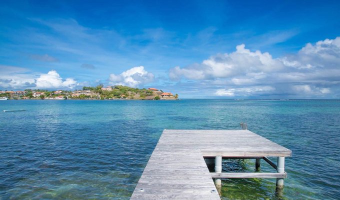 Location villa Martinique Vauclin pieds dans l'eau, ponton privatif