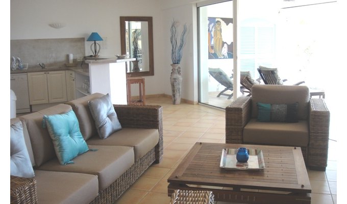 Location SAINT-MARTIN - Appartement en résidence avec piscine - Sur la plage d'Orient Baie - Caraibes - Antilles françaises.