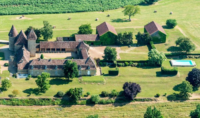 Location d'un Chateau près de Sarlat en Dordogne Perigord