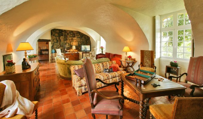 Location d'un Chateau près de Sarlat en Dordogne Perigord