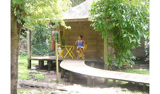 Location Studios & Bungalows sur la plage à Anse Noire près des Trois Ilets Martinique