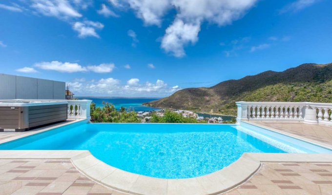 St Martin Location Villa Anse Marcel avec Piscine & Jacuzzi