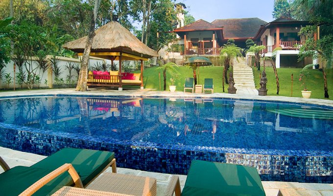 Location Villa Canggu Bali avec piscine privée et personnel 