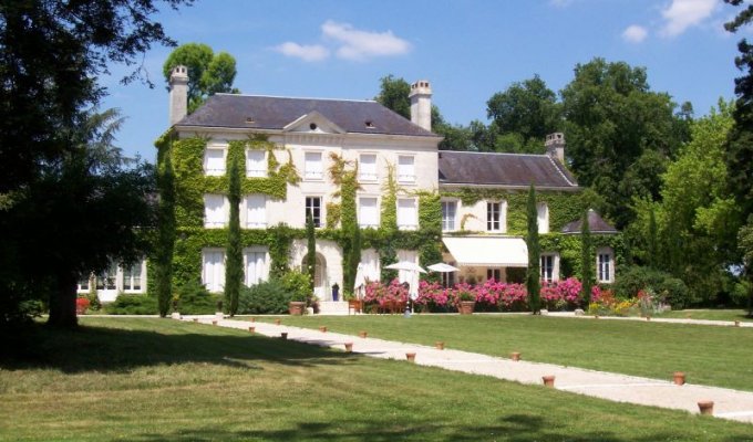 Chambres d'Hotes de Charme au Chateau près de Tours en Vallee de la Loire