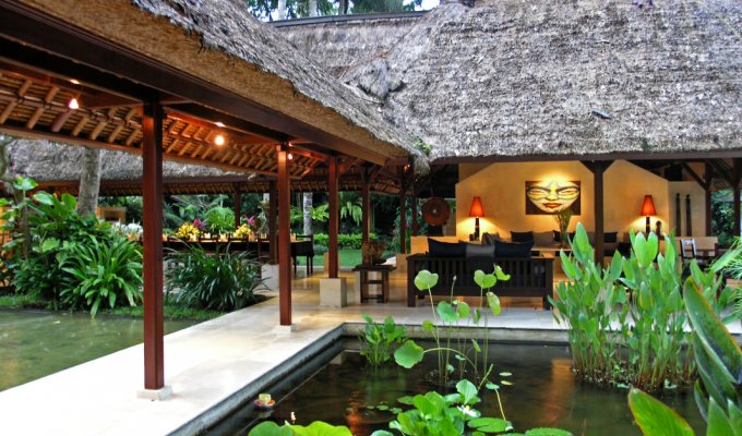 Location Villa Ubud Bali avec piscine privée et personnel 