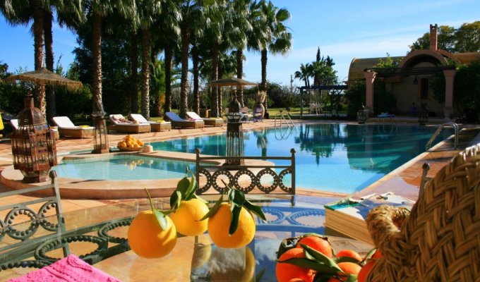 Vue Piscine Villa de luxe à Marrakech 