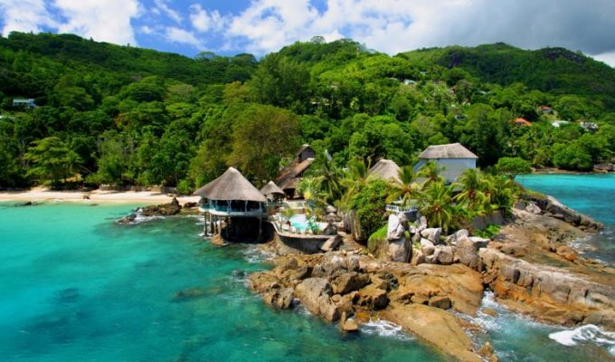 Sunset Beach Hotel : Chambres, Suites et Villas à Mahé sur la plage Beau Vallon, Seychelles