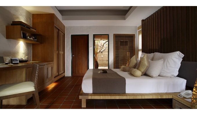 Suite avec vue sur la Mer directement sur la piscine dans resort en bord de plage