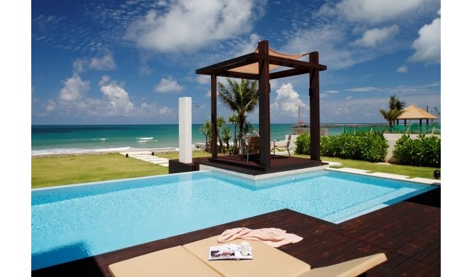 Location Villa de luxe au bord de la plage, piscine privée et staff, Phuket Resort & Spa