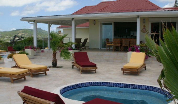 SAINT MARTIN - Location de villa avec piscine privée et vue mer - Orient Baie - Caraibes - Antilles Françaises 