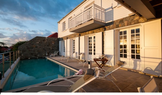 Location Villa à St Barth avec piscine privée et vue sur le port de Gustavia - Caraibes - Antilles Françaises