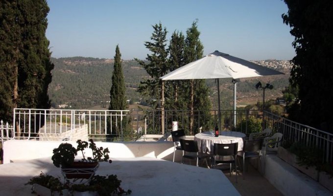 Israel Location Vacances Zimmer dans une maison en pierre d'origine dans le quartier d'Ein Kerem à Jérusalem