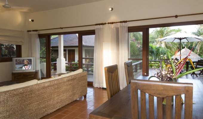 Location de Vacances Thailande, Villa avec piscine sur deux niveaux, à quelques minutes de la  plage, avec vue sur la mer.
