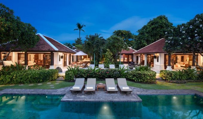 Location de Vacances Thailande, Villa avec piscine, au bord de la plage, Koh Samui.