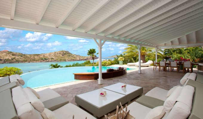 Location Villa de Luxe à St Barth avec piscine privée surplombant le lagon de Petit Cul de sac - Domaine privé du Levant - Caraibes - Antilles Françaises