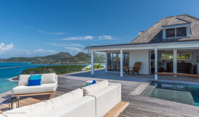Location Villa de Luxe à St Barth avec piscine privée et Vue Mer surplombant Anse des cayes - Caraibes - Antilles Françaises