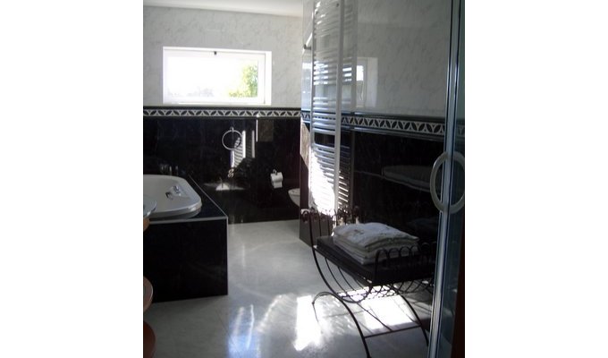 Villa de luxe, location de vacances avec piscine privée chauffée.