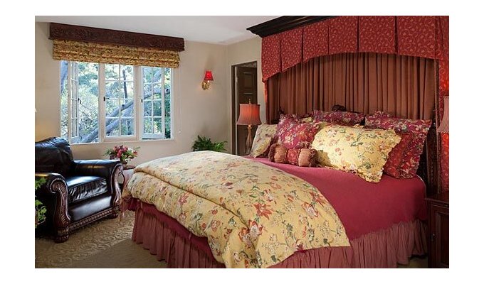 Inn Bed & Breakfast Monterey.