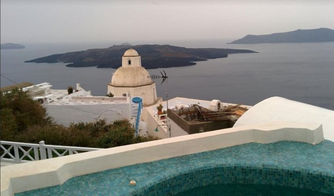 Location villa de luxe, perchée sur la falaise, avec vue sur la Caldera, avec Jacuzzi.