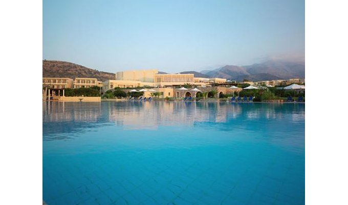Votre Séjour en Crète, en hébergement 8j/7 nuits à l'hôtel en demi-pension en chambre Standard avec vue sur la montagne. A PARTIR DE 613€/pers.