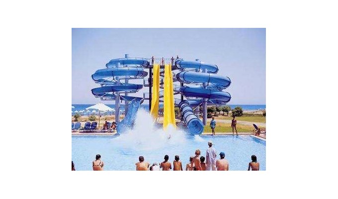 Votre Séjour en Crète, en hébergement 8j/7 nuits à l'hôtel en demi pension en chambre avec vue sur la mer. A PARTIR DE 419€/pers. 